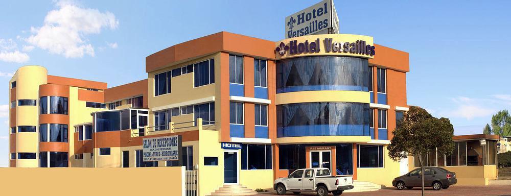Hotel Versailles 암바토 외부 사진